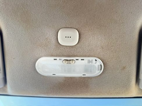 Used 2017 Nissan Versa Note SV image 25