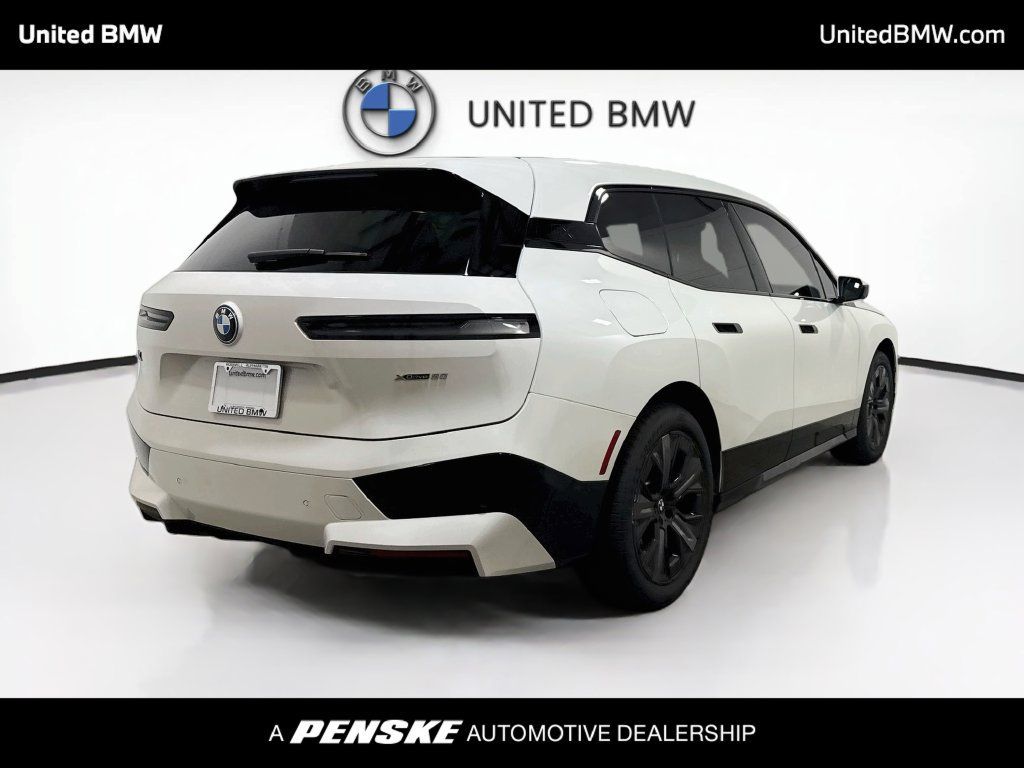 Certified 2024 BMW iX xDrive50 w/ Premium Package AWD/4WD image 5