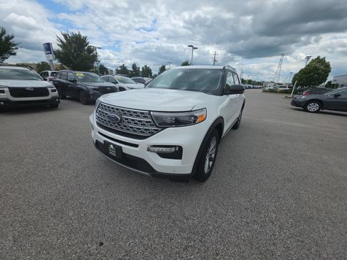 Used 2021 Ford Explorer Limited AWD/4WD image 7