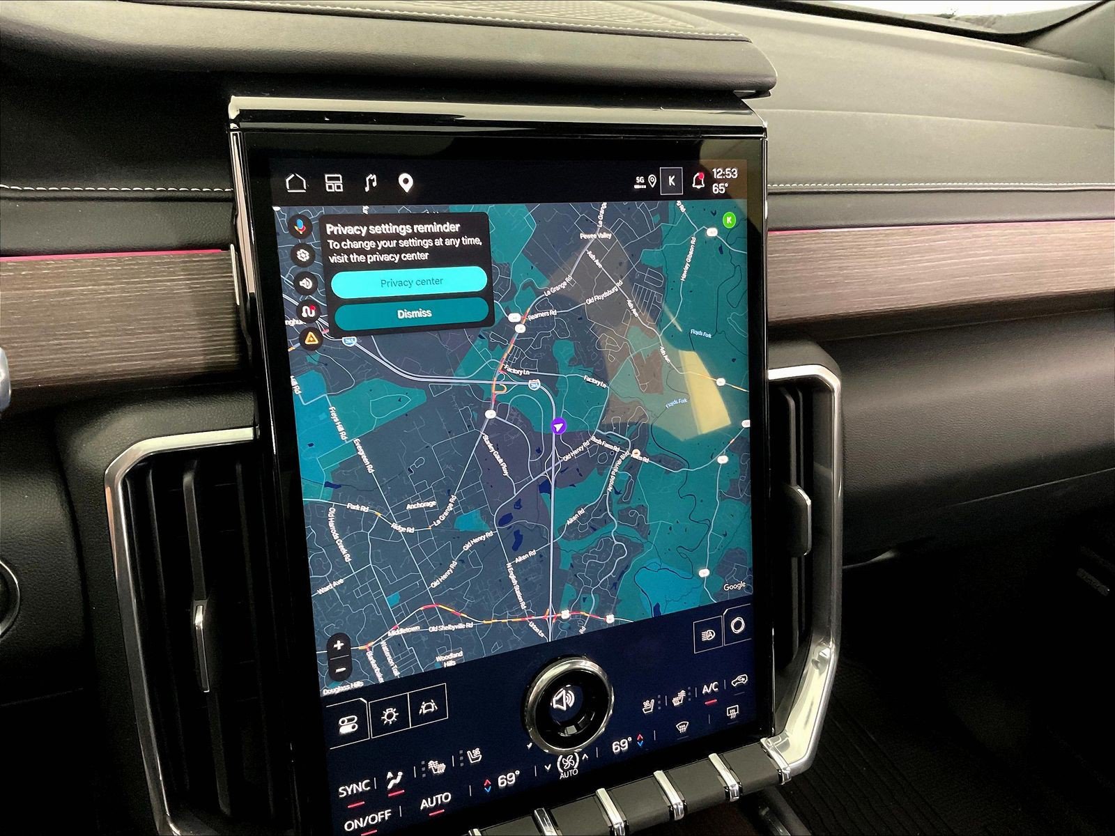 Used 2025 GMC Acadia Denali FWD image 15