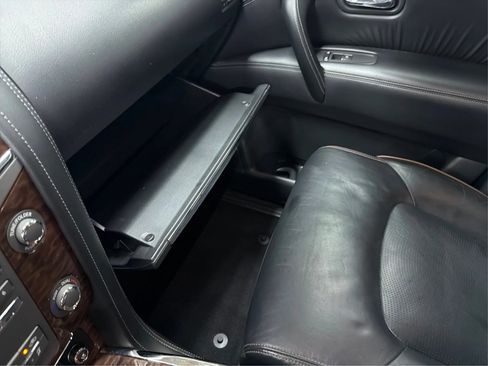 Used 2019 Nissan Armada Platinum w/ Captain's Chairs Package RWD image 28