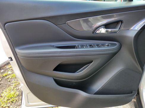 Used 2022 Buick Encore Preferred w/ Safety Package image 23