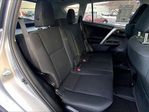 Used 2017 Toyota RAV4 LE image 25