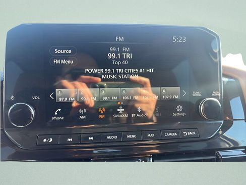 Used 2024 Nissan Pathfinder Platinum AWD/4WD image 14
