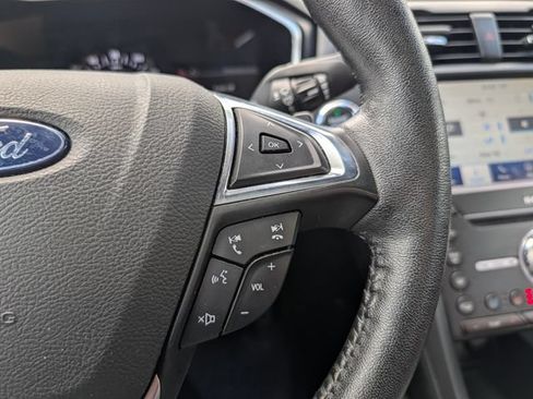 Used 2020 Ford Fusion Titanium AWD/4WD image 17