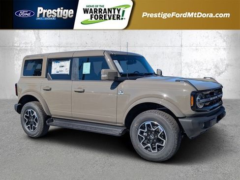 New 2025 Ford Bronco Outer Banks image 1