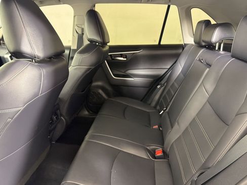 Used 2021 Toyota RAV4 XLE Premium AWD/4WD image 24