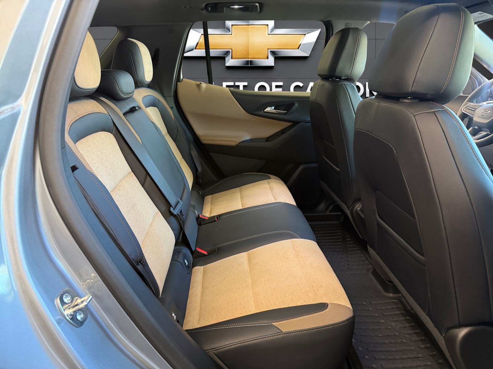 Used 2025 Chevrolet Equinox ACTIV w/ Safety and Technology Package AWD/4WD image 15
