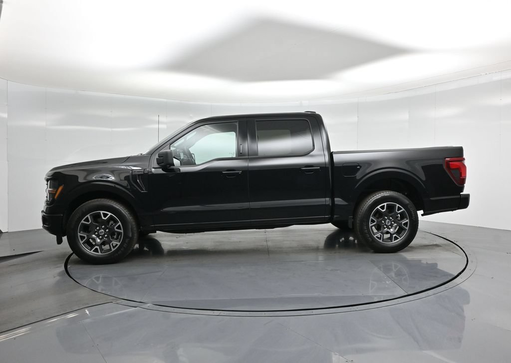 New 2024 Ford F150 XLT w/ XLT Black Appearance Package RWD image 26