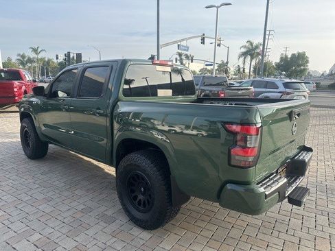 Used 2023 Nissan Frontier SV w/ SV Premium Package image 3