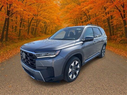 New 2026 Honda Pilot Touring image 3