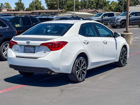 Used 2019 Toyota Corolla SE FWD image 4