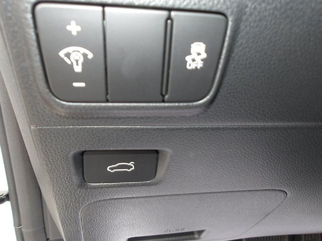 Used 2025 Kia K5 GT FWD image 16