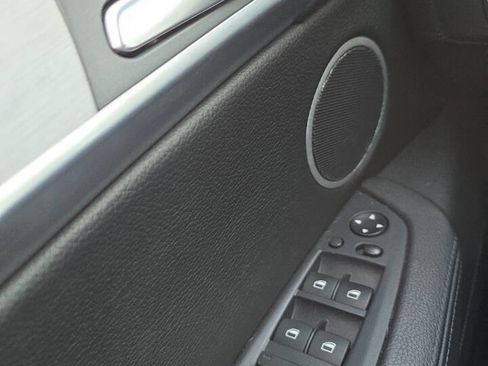 Used 2011 BMW X5 M image 36