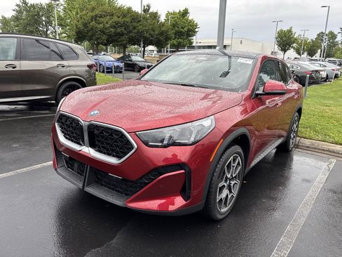 Used 2025 BMW X2 xDrive28i AWD/4WD image 12