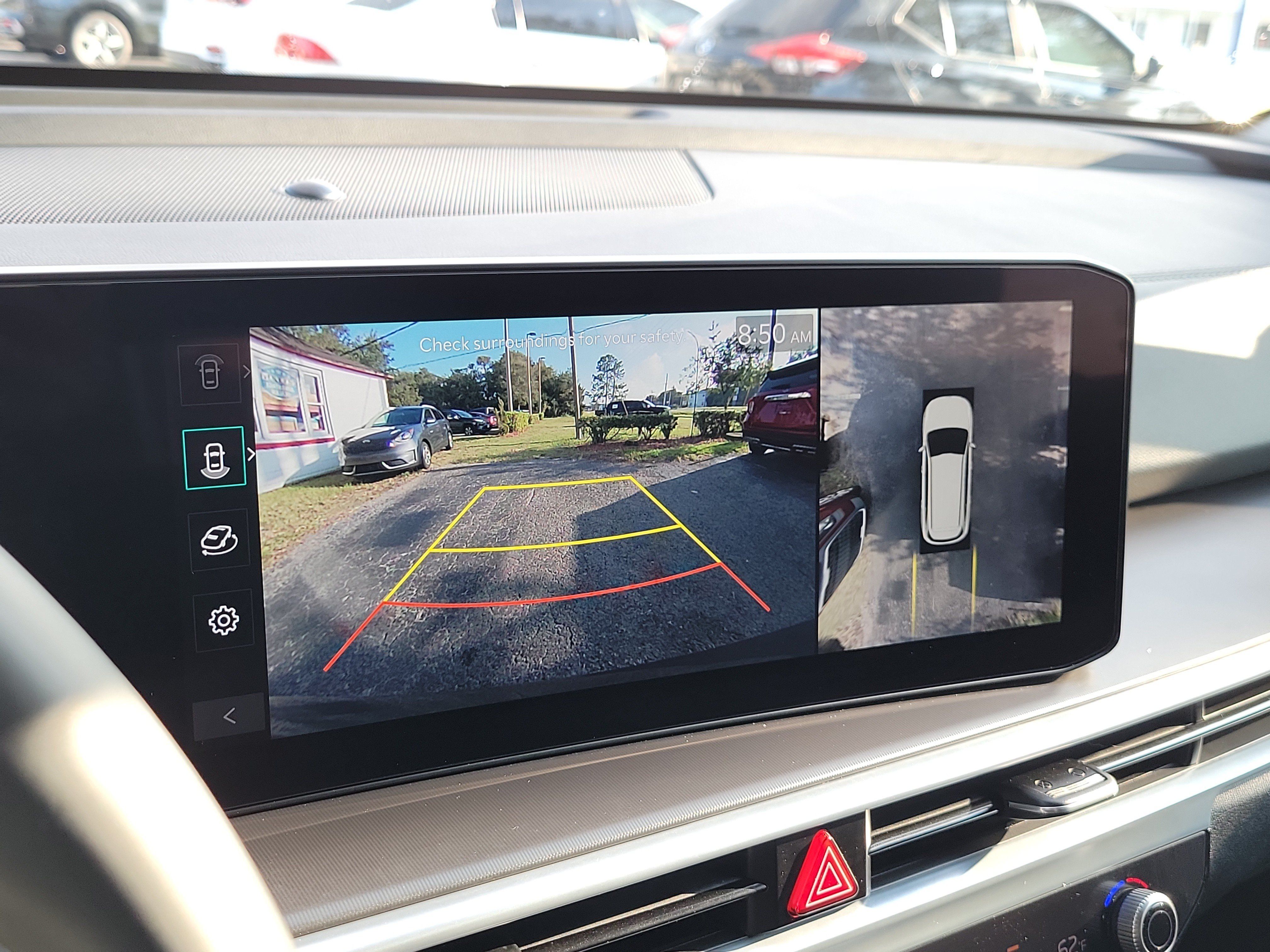 Certified 2025 Kia Sorento SX FWD image 32