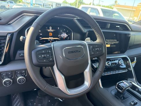 New 2026 GMC Sierra 1500 Denali w/ Denali Reserve Package AWD/4WD image 14