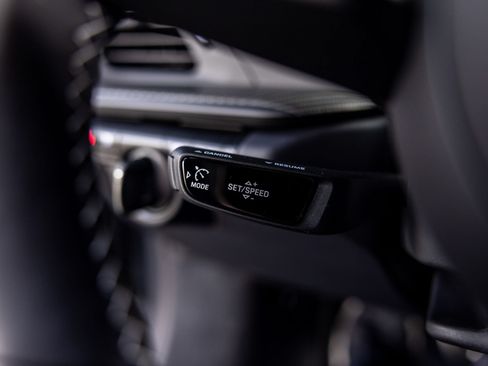 Certified 2025 Porsche 911 GT3 RWD image 44