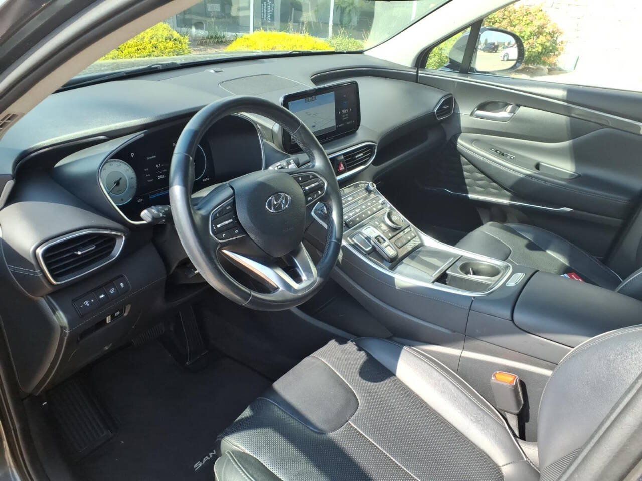 Used 2022 Hyundai Santa Fe Limited FWD image 15