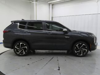 New 2025 Mitsubishi Outlander SE video 2