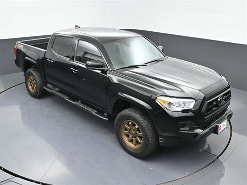 Certified 2023 Toyota Tacoma SR AWD/4WD image 37