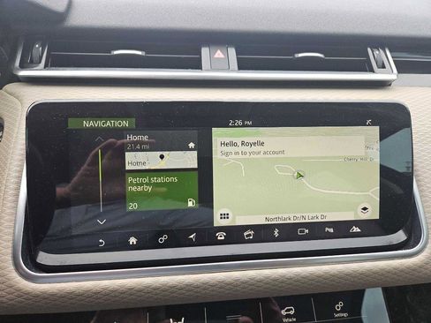 Used 2018 Land Rover Range Rover Velar S AWD/4WD image 23