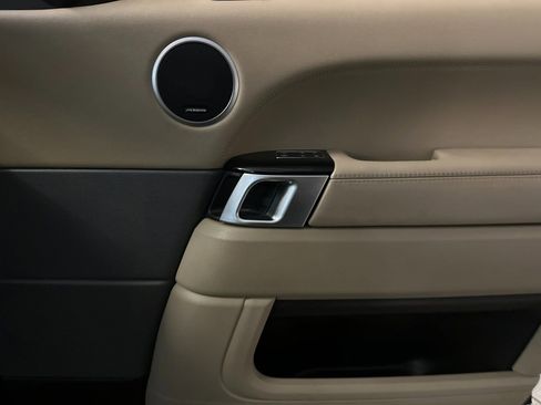 Used 2017 Land Rover Range Rover Sport HSE image 22