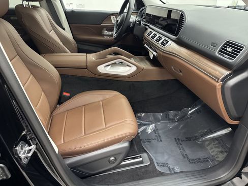 New 2026 Mercedes-Benz GLE 450 4MATIC image 14