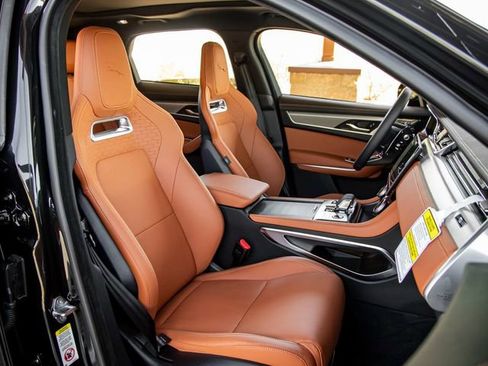 New 2026 Jaguar F-PACE R-Dynamic S image 25