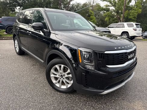 Used 2022 Kia Telluride LX AWD/4WD image 5