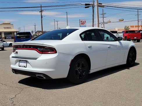 Used 2023 Dodge Charger SXT image 11