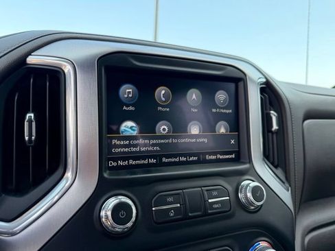 Used 2020 GMC Sierra 1500 SLT w/ SLT Premium Plus Package AWD/4WD image 9