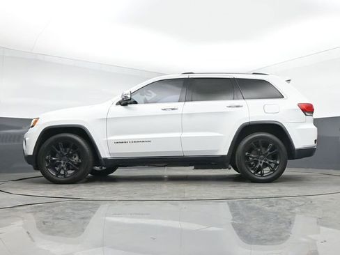 Used 2016 Jeep Grand Cherokee Limited w/ Luxury Group II image 18