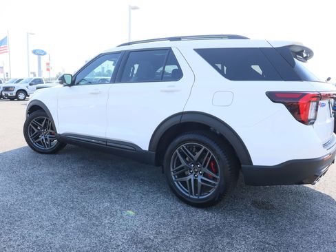 New 2025 Ford Explorer ST w/ Sun And Sound Package image 8