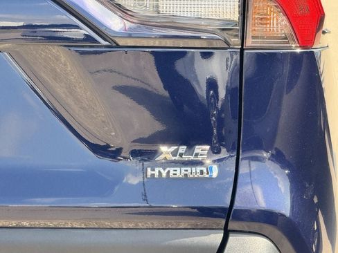 Used 2024 Toyota RAV4 XLE Premium image 24