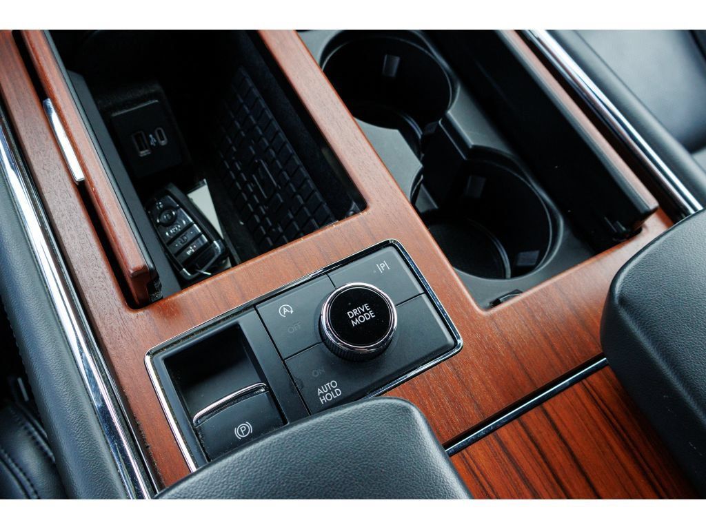 Used 2024 Lincoln Navigator L 4WD image 30