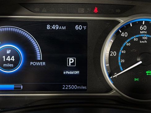 Used 2025 Nissan Leaf SV Plus image 21