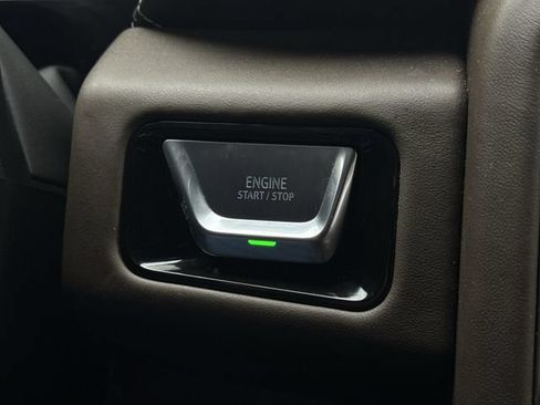 Used 2025 GMC Yukon Denali Ultimate w/ LPO, Floor Liner Package AWD/4WD image 17