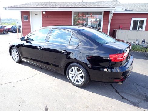 Used 2015 Volkswagen Jetta S w/ Welcome Package FWD image 4