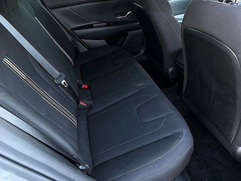 Used 2022 Hyundai Elantra Blue w/ Preferred Accessory Package FWD image 22
