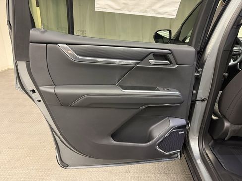 New 2026 GMC Acadia Elevation w/ LPO, Floor Liner Package image 23