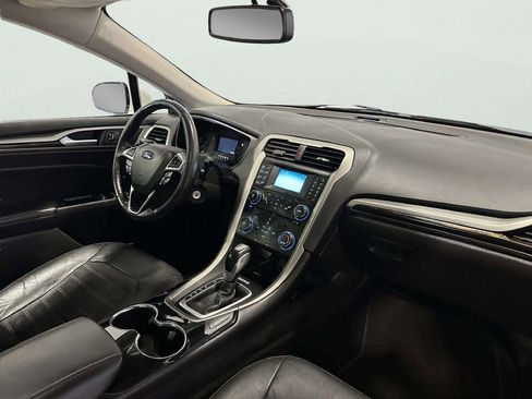 Used 2014 Ford Fusion SE w/ Equipment Group 202A FWD image 27