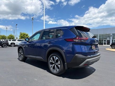 Used 2023 Nissan Rogue SV w/ SV Premium B Package AWD/4WD image 5