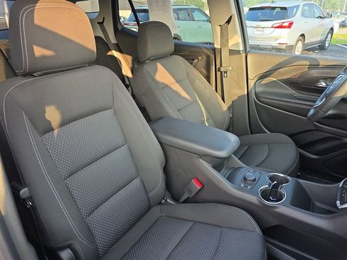 Used 2023 GMC Terrain SLE w/ Driver Convenience Package image 23