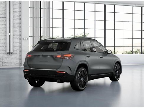 New 2026 Mercedes-Benz GLA 35 AMG 4MATIC image 21