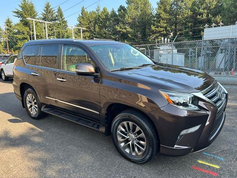 Used 2018 Lexus GX 460 Luxury AWD/4WD image 3