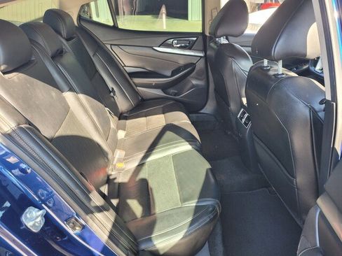 Used 2020 Nissan Maxima 3.5 SV w/ Floor Mat Group image 11