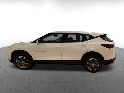 Used 2025 Chevrolet Blazer LT FWD image 10