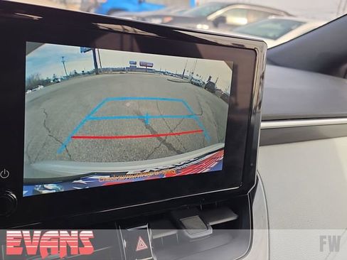 Used 2024 Toyota Corolla SE image 9