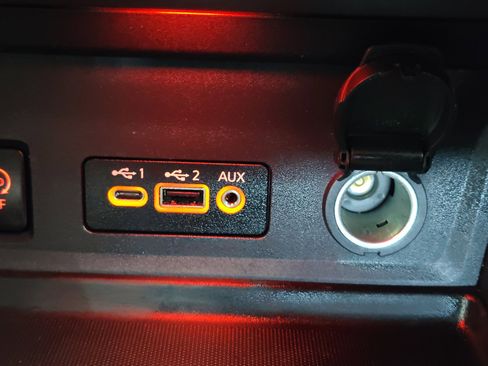 Used 2024 Nissan Sentra SV image 21